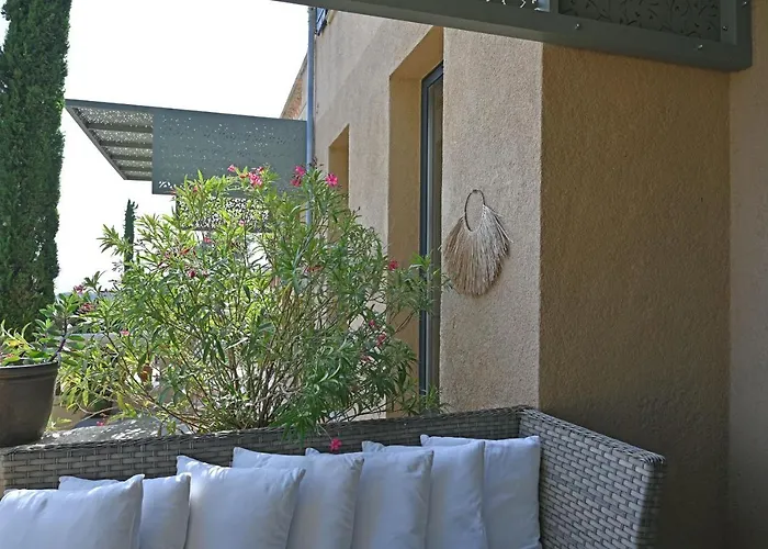 Apartman Alfonsa Saint-Raphaël