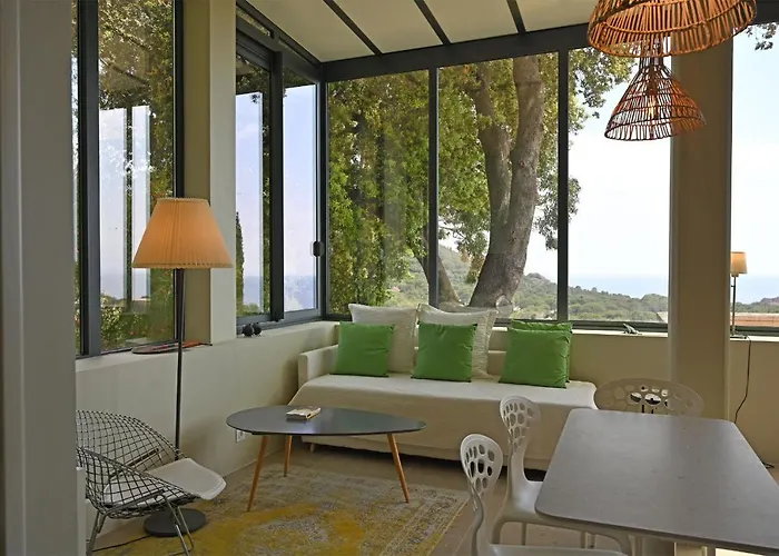 Apartman Alfonsa Saint-Raphaël