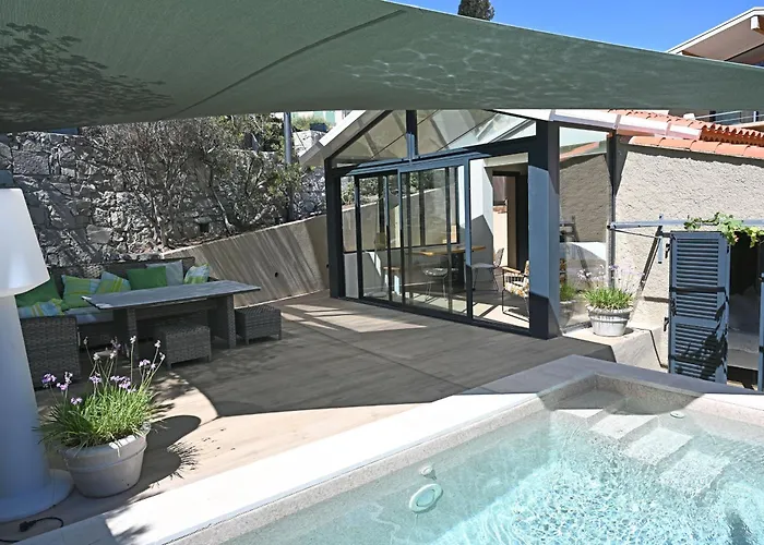 Alfonsa Apartman Saint-Raphaël