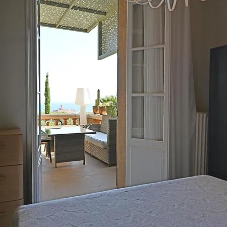 Villa Alfonsa Saint-Raphael (Var)