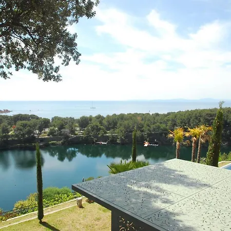 Villa Alfonsa Apartment *